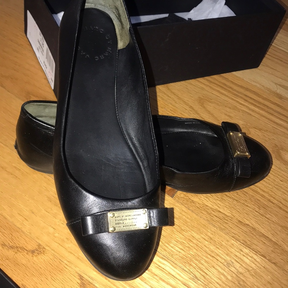 Black Marc by Marc Jacobs flats
